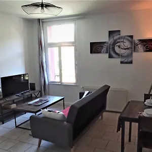 https://le-montchalusset.hotels-rhonealpes.com